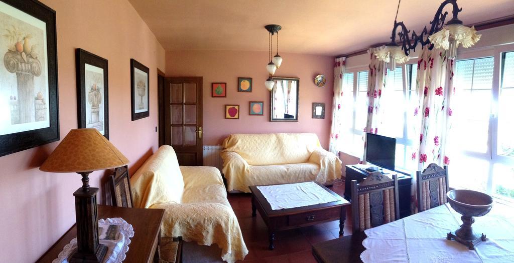 Apartamentos Guidan Ribadeo Luaran gambar